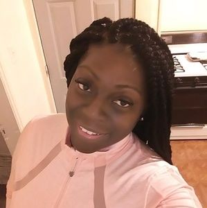 Meet your Posher, Tinisha